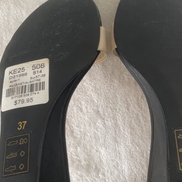 Le Chateau Black and Cream Wedge Sandals - Picture 3 of 7